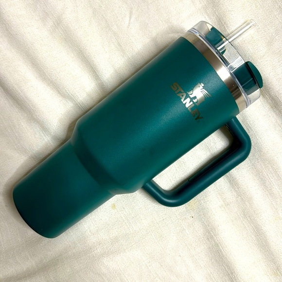 Stanley Cup 40 oz H2.O Quencher Flowstate Tumbler Alpine - Picture 1 of 5